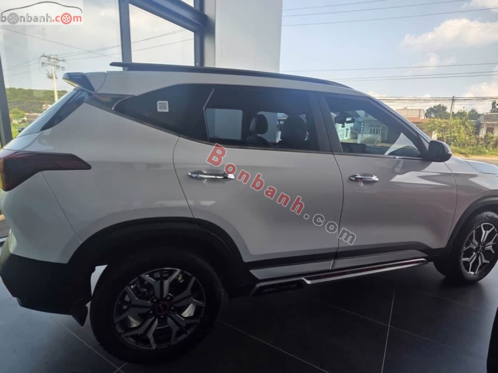 2023 Kia Seltos Premium 1.4 AT