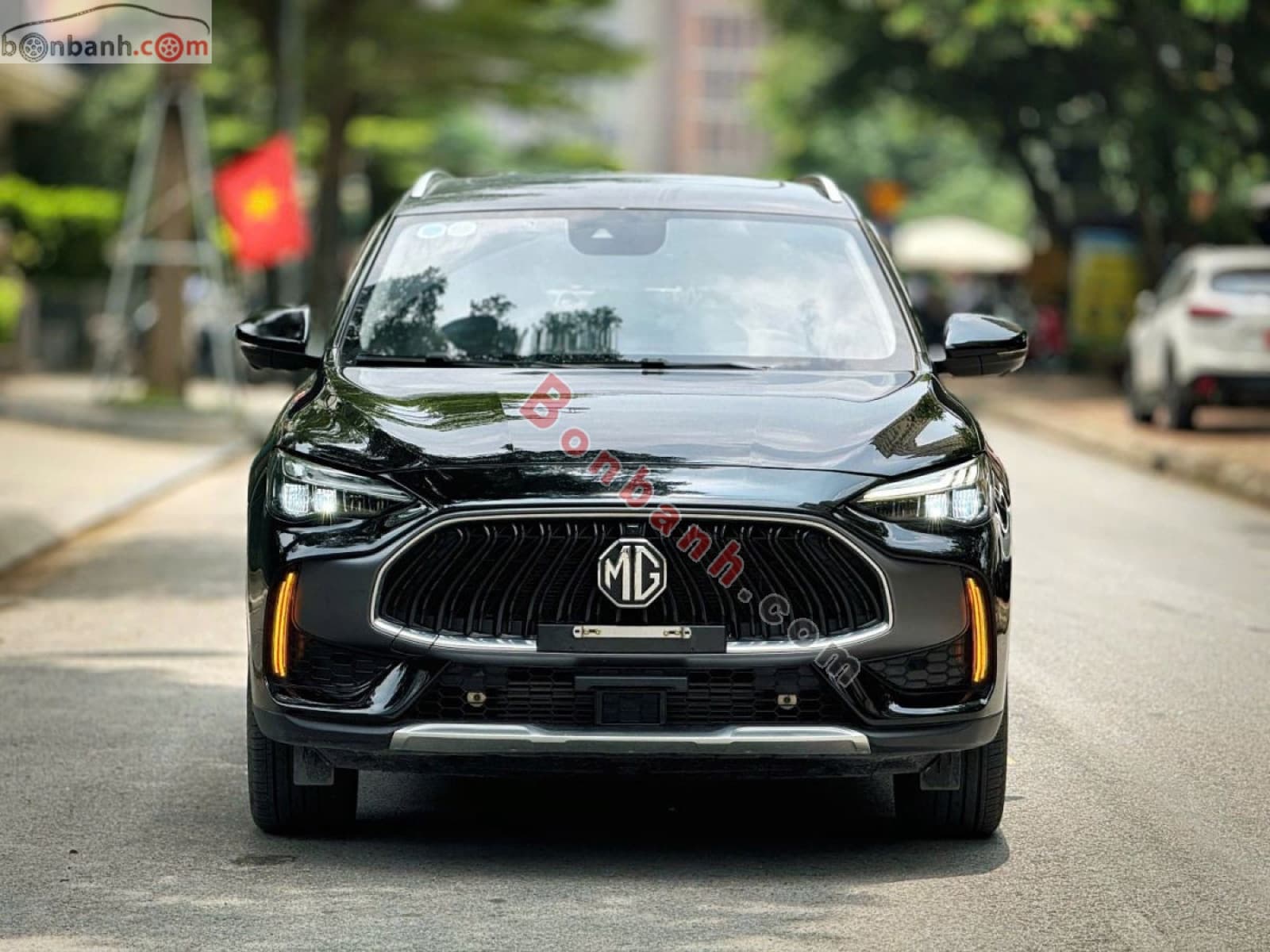 2024 MG HS 1.5T LUX