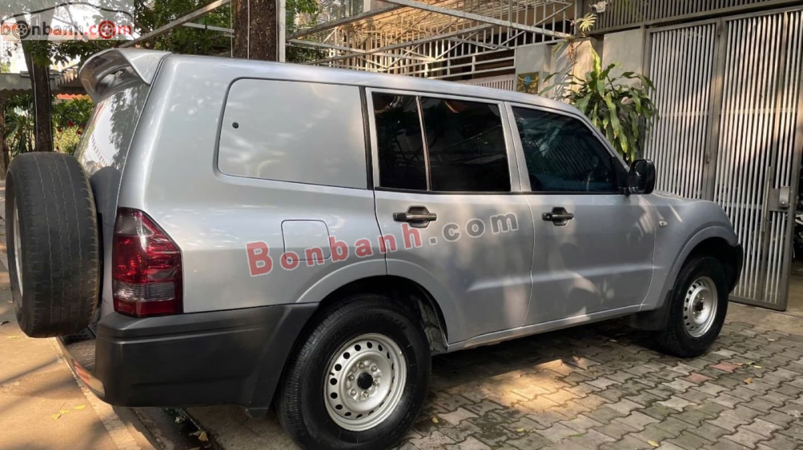 2004 Mitsubishi Pajero 3.0 - ảnh nhỏ 3