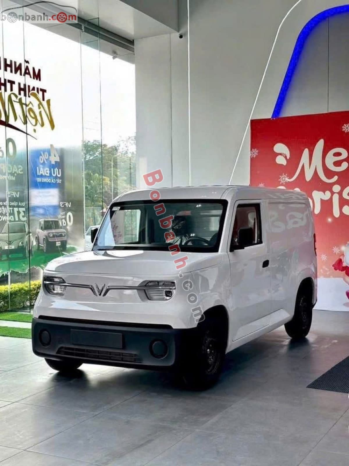 2026 VinFast EC Van AT
