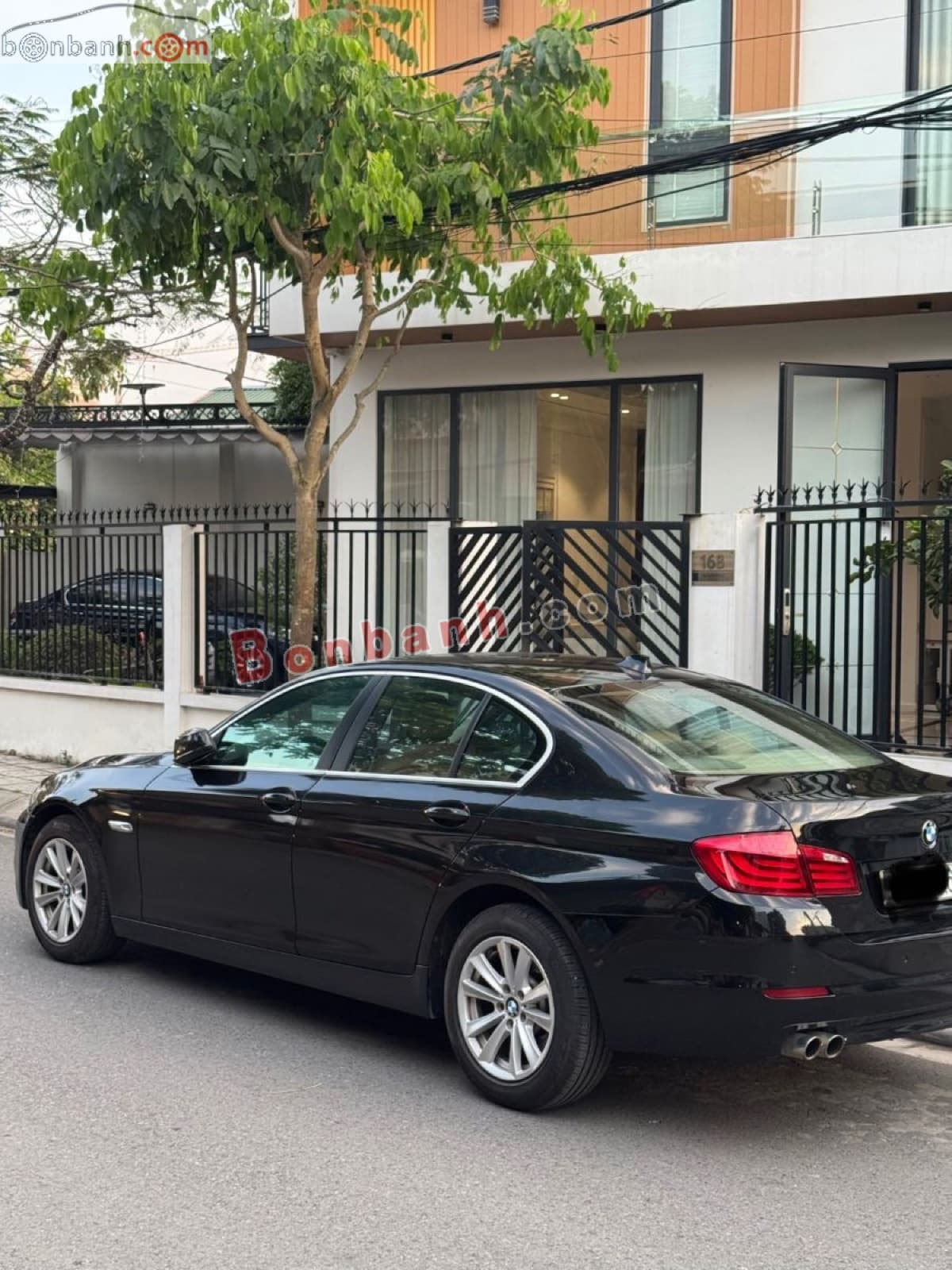 2010 BMW 5 Series 523i - ảnh nhỏ 3