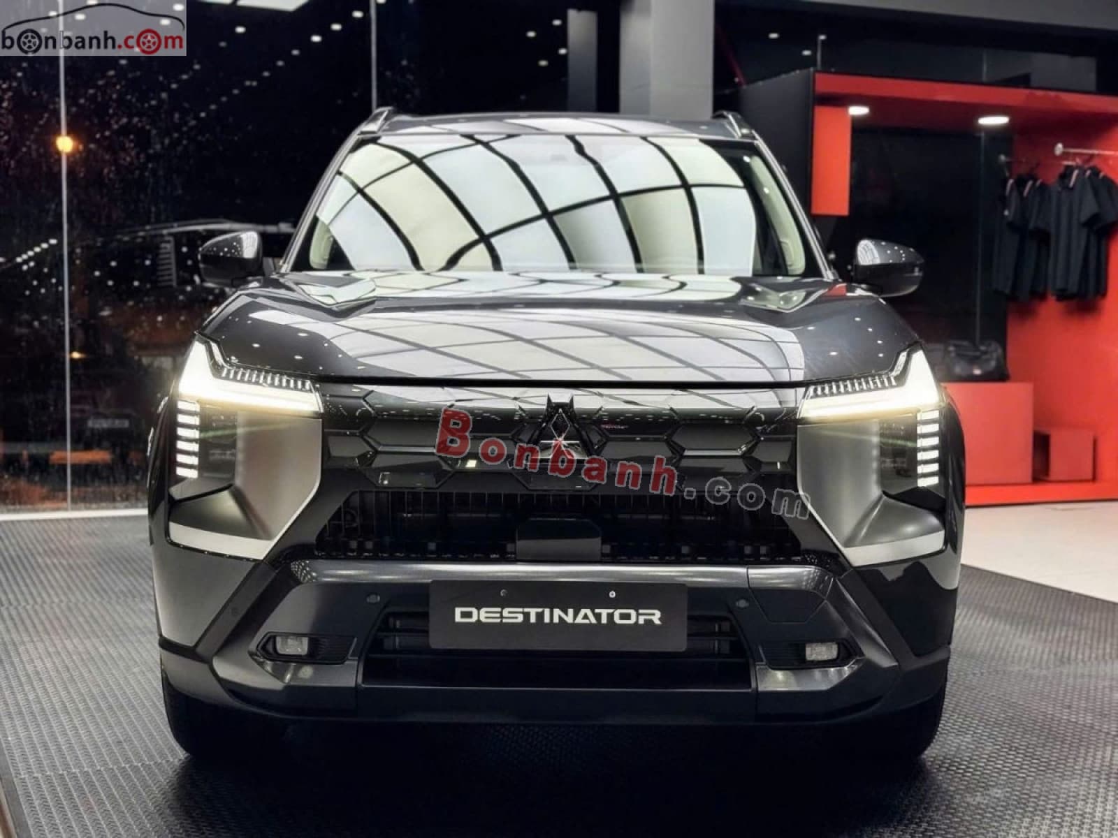 2026 Mitsubishi Destinator Premium