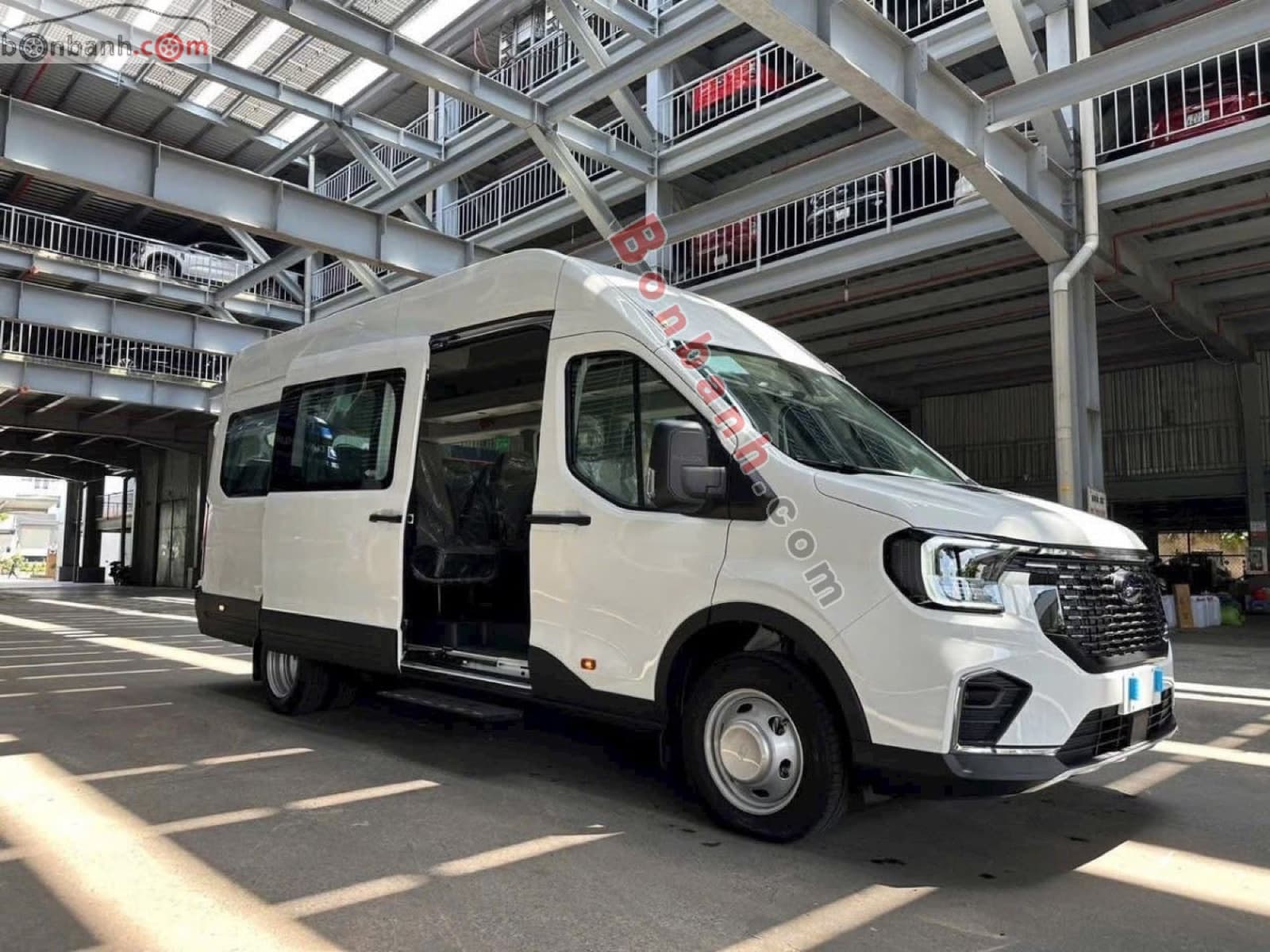 2026 Ford Transit Premium+ - ảnh nhỏ 4