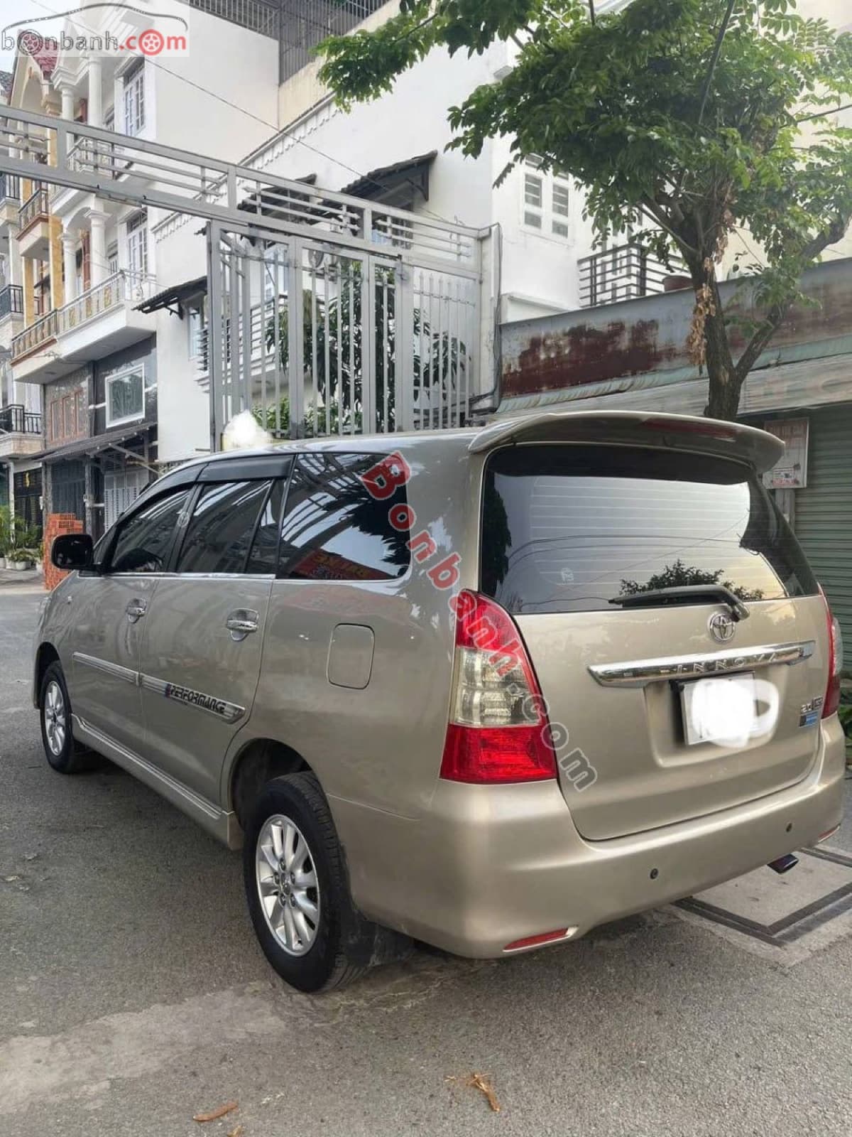 2013 Toyota Innova 2.0E