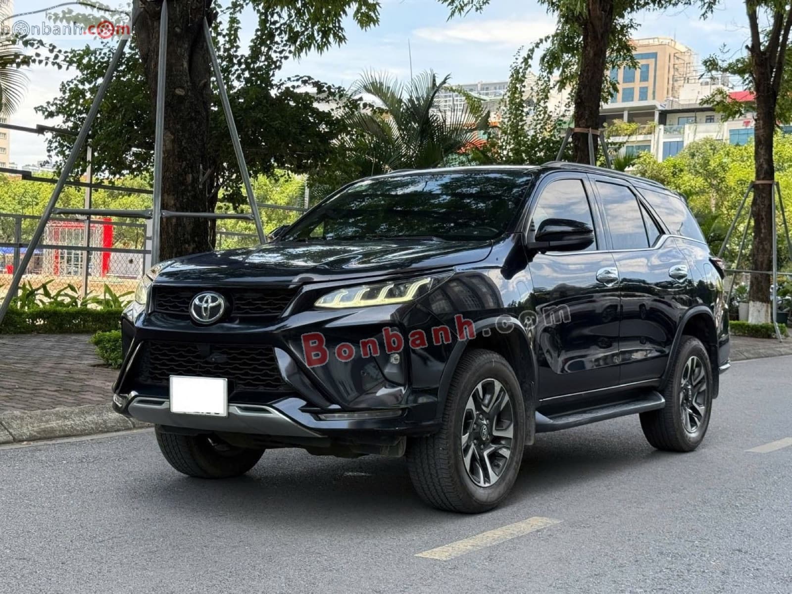 2020 Toyota Fortuner 2.4G 4x2 AT Legender - ảnh nhỏ 3