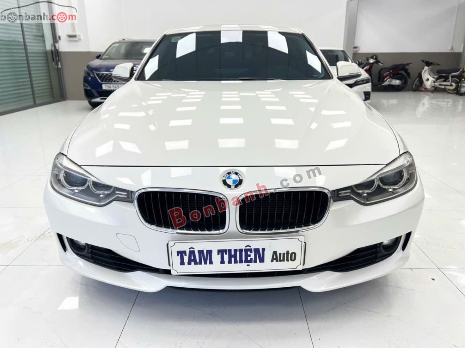 2013 BMW 3 Series 320i