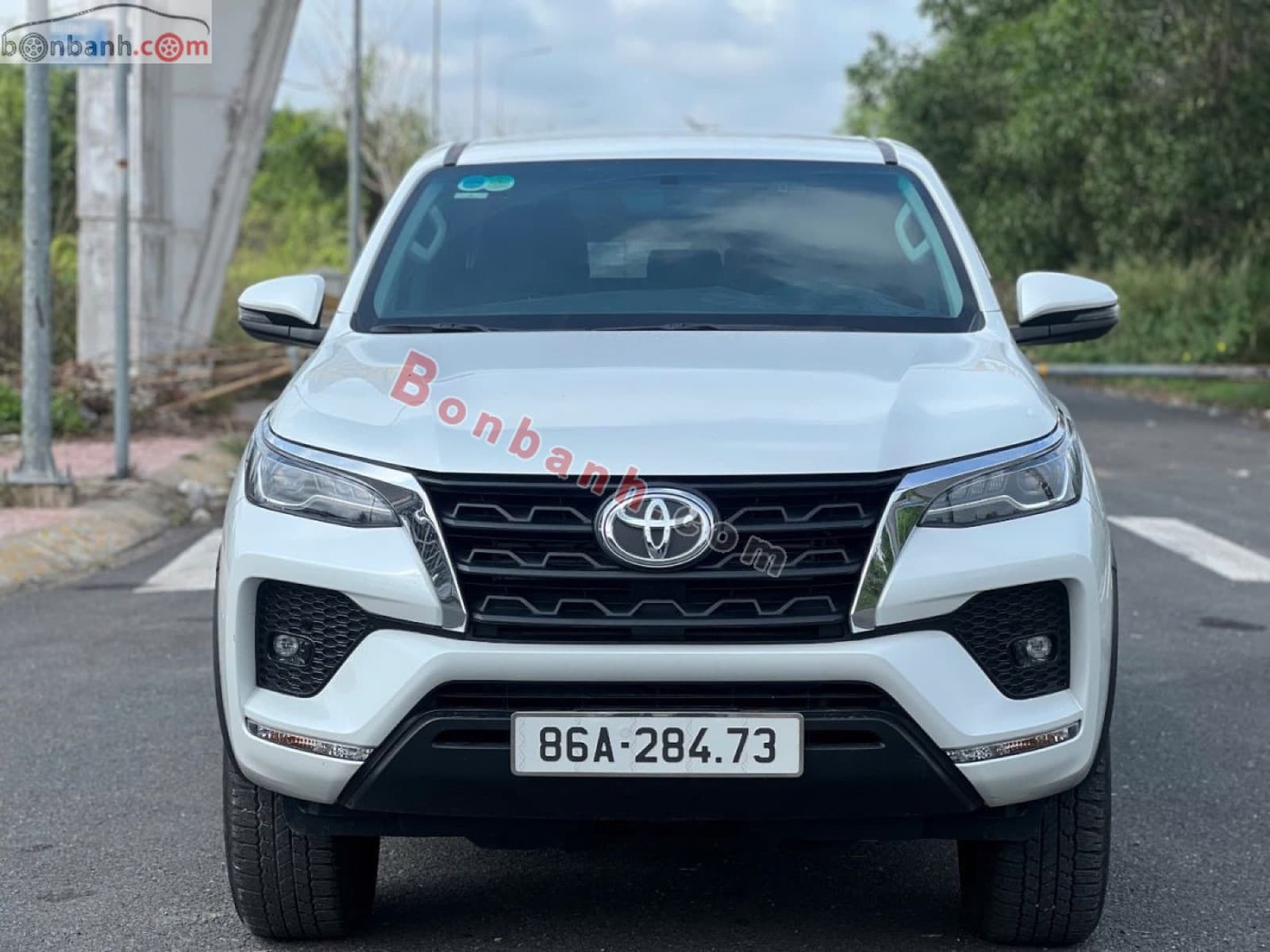 2024 Toyota Fortuner 2.4L 4x2 AT