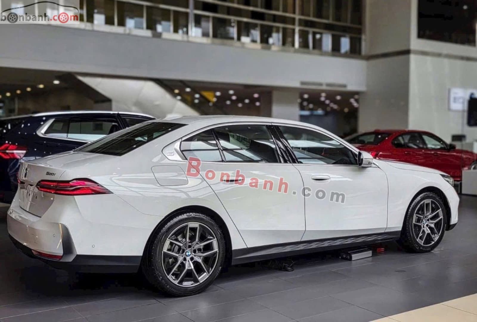 2026 BMW 5 Series 520i Premium - ảnh nhỏ 4