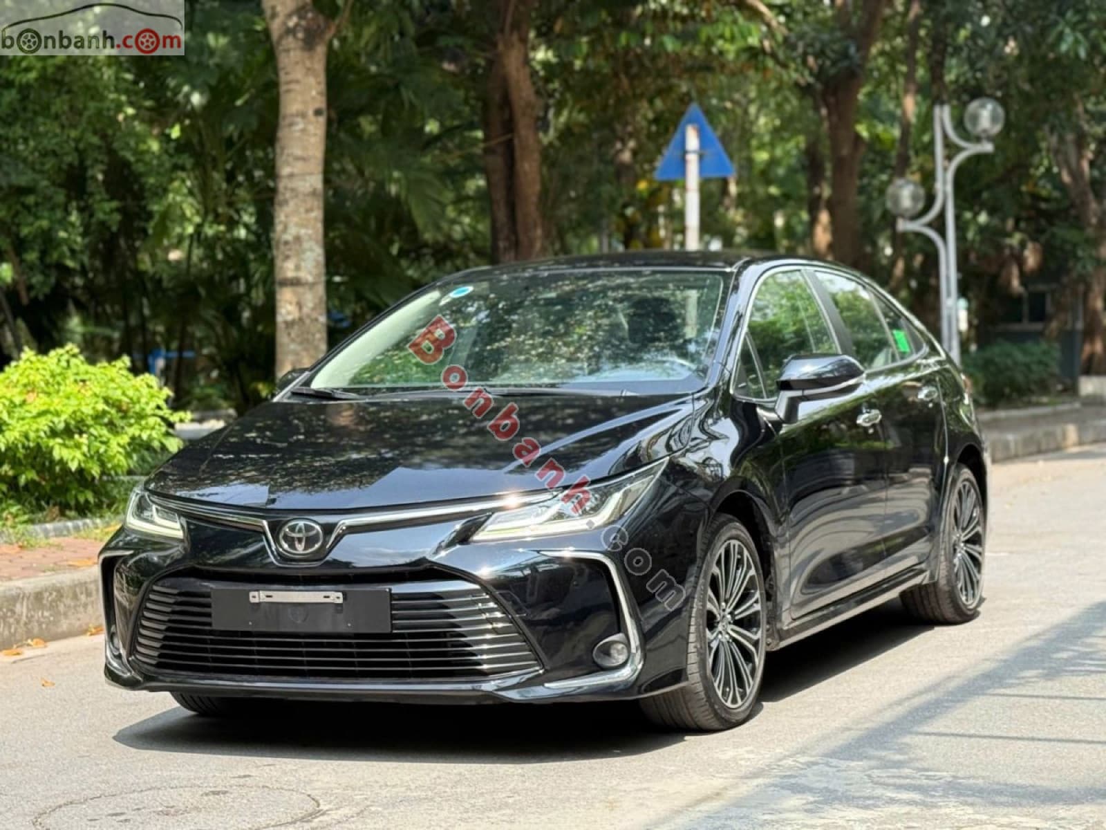 2022 Toyota Corolla altis 1.8V - ảnh nhỏ 2