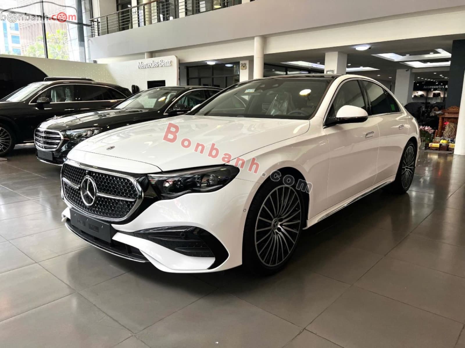 2026 Mercedes-Benz E class E300 AMG - ảnh nhỏ 2