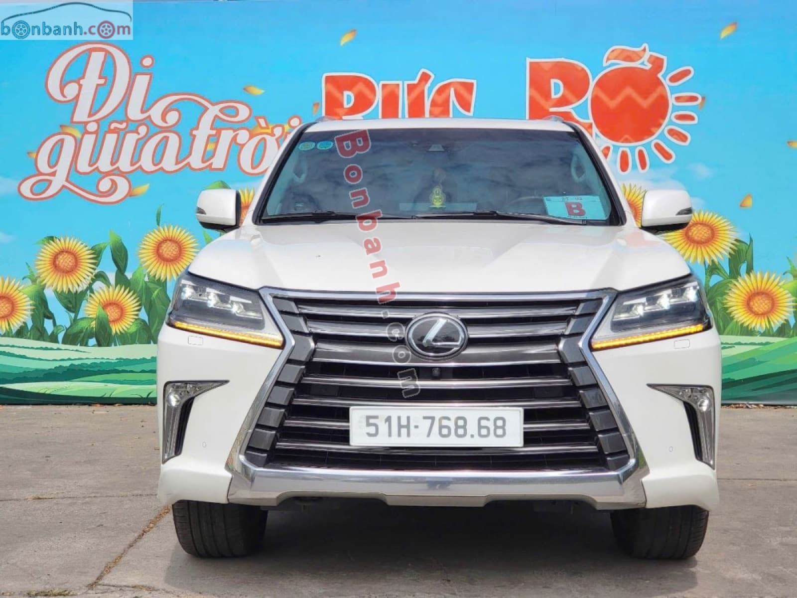 2016 Lexus LX 570 - Image 1