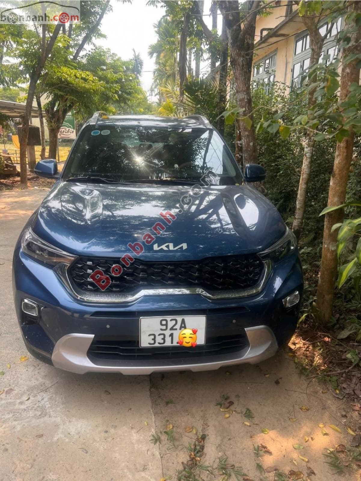 2023 Kia Sonet Luxury 1.5 AT