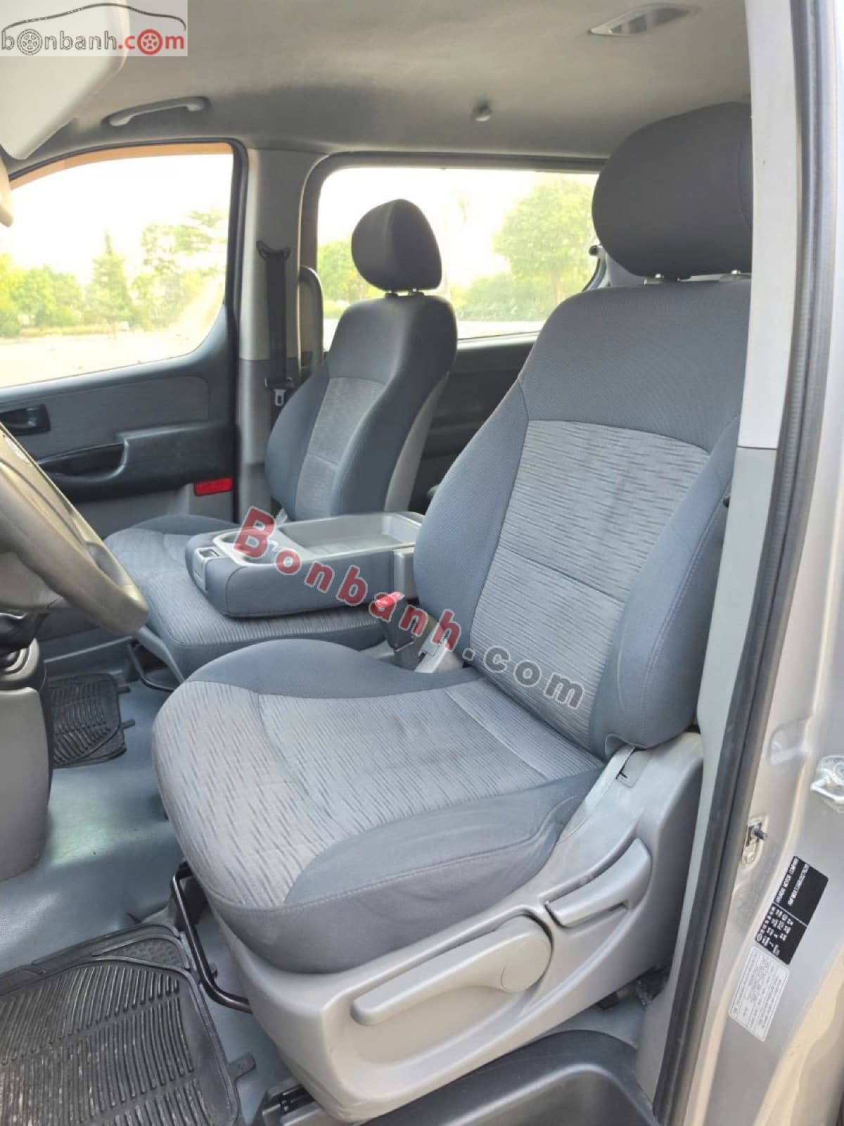 2010 Hyundai Grand Starex Van 2.5 MT - ảnh nhỏ 8