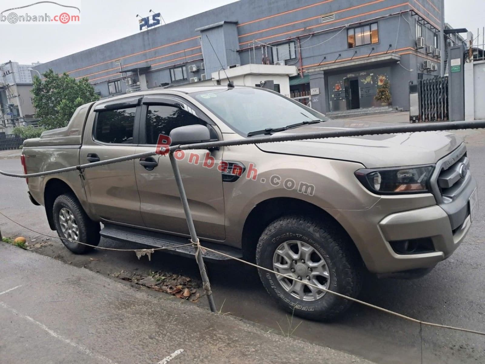 2015 Ford Ranger XLS 2.2L 4x2 AT - ảnh nhỏ 2