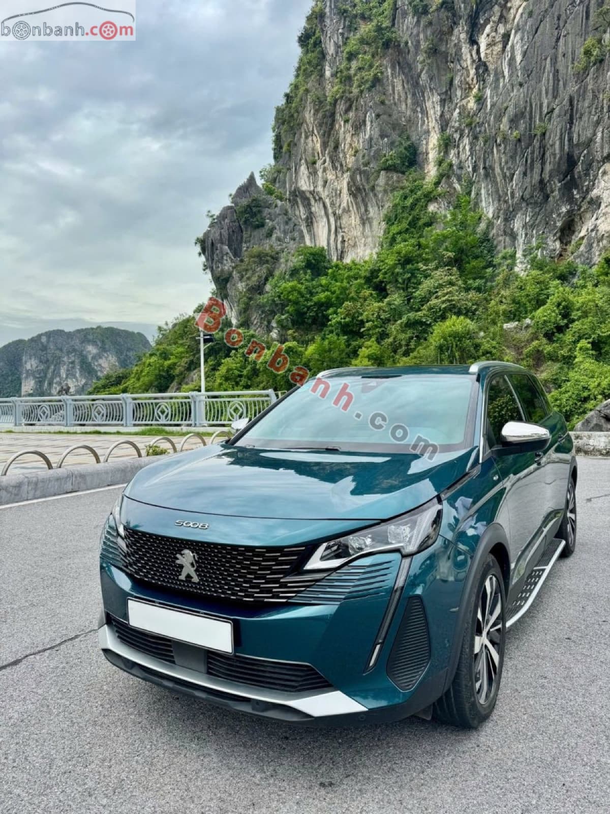 2022 Peugeot 5008 GT 1.6 AT