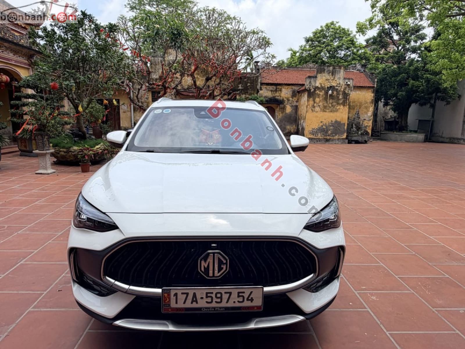 2024 MG HS 1.5T LUX
