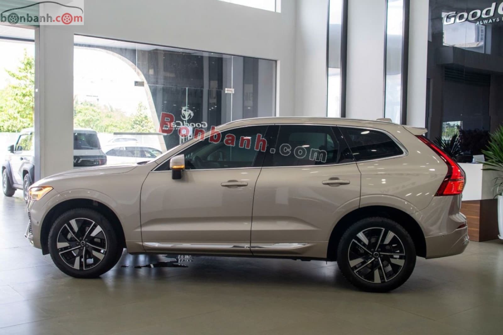 2025 Volvo XC60 Ultra B5 AWD - ảnh nhỏ 3