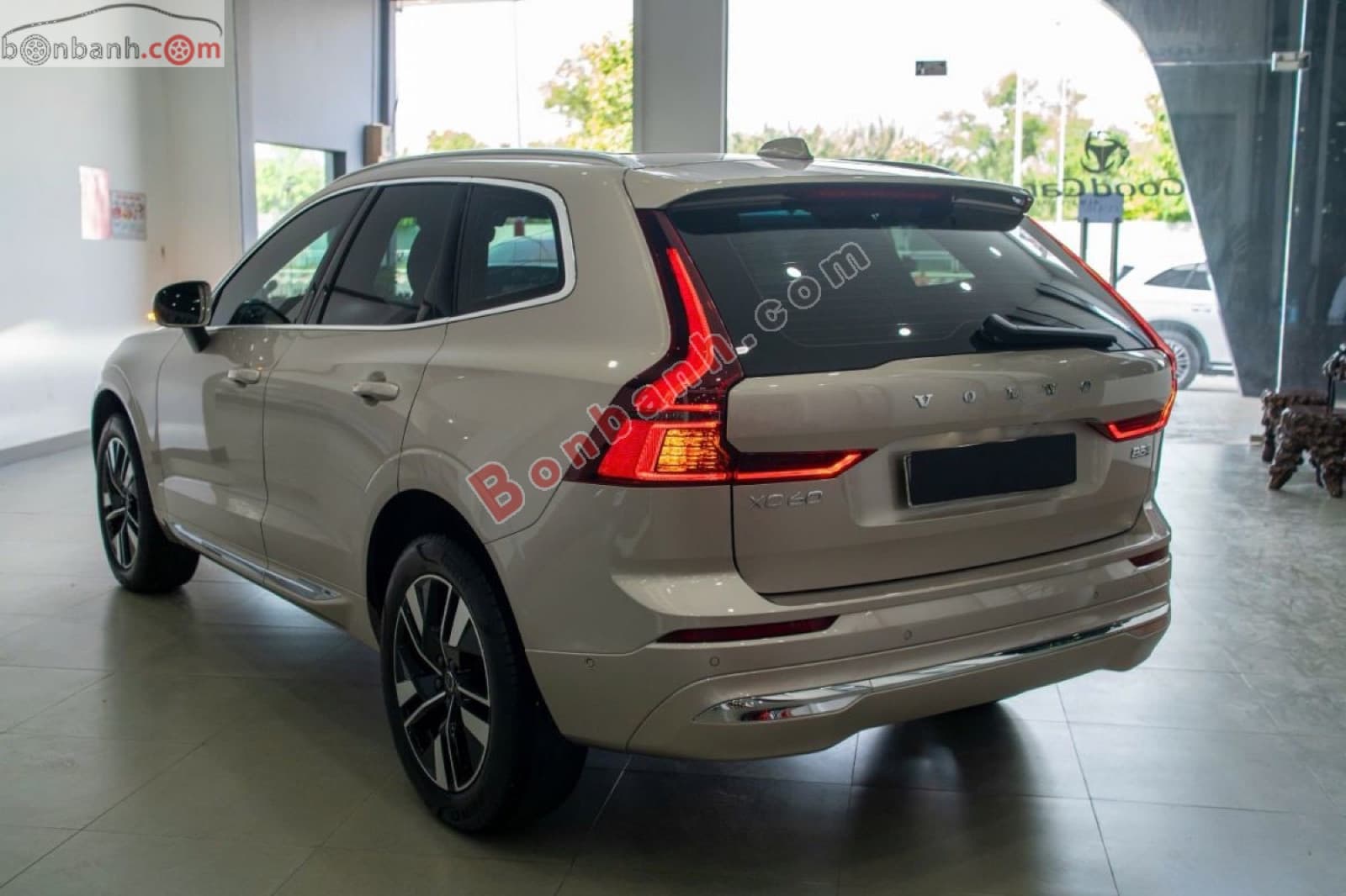 2025 Volvo XC60 Ultra B5 AWD - ảnh nhỏ 4