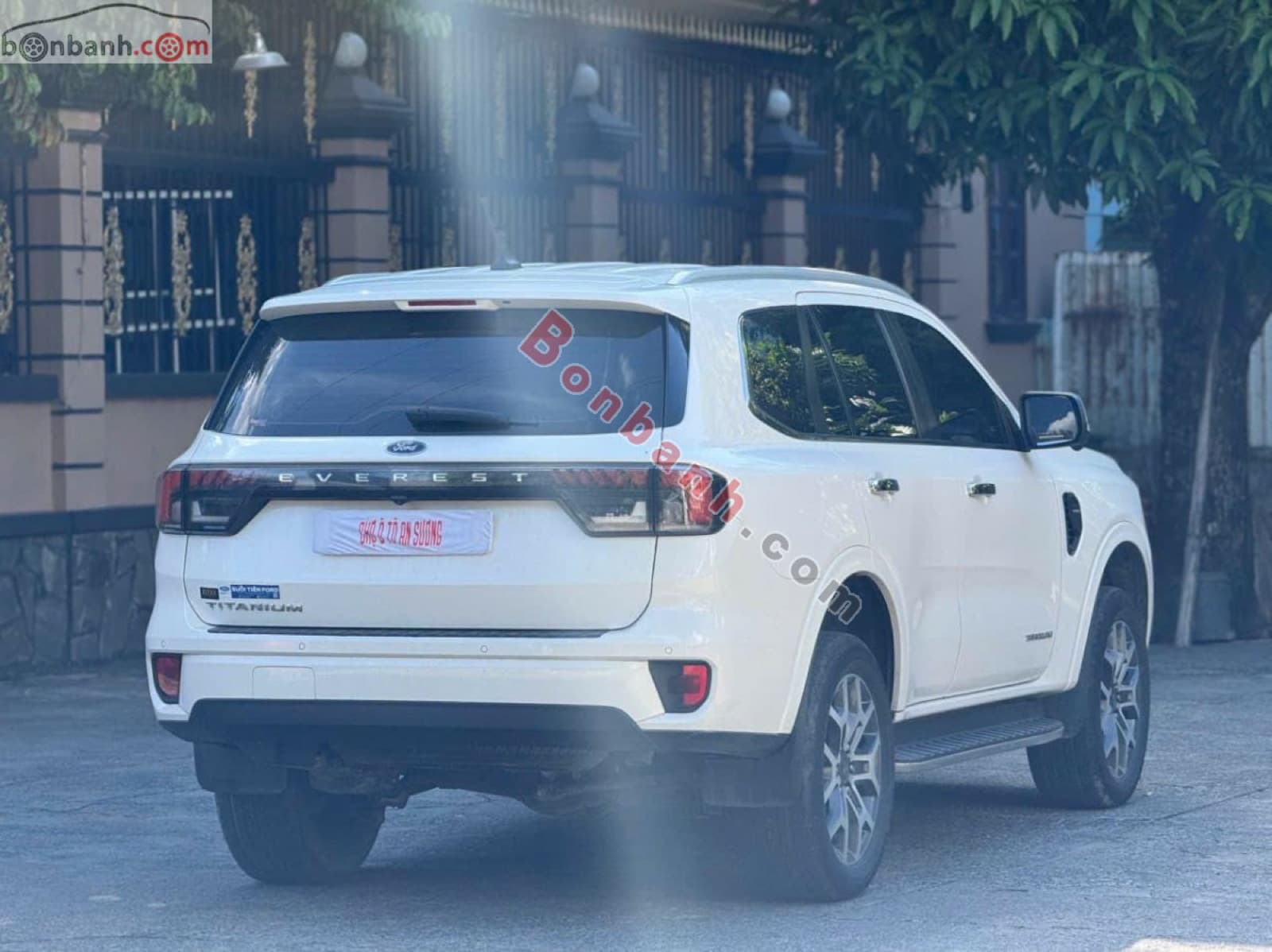 2023 Ford Everest Titanium 2.0L 4x2 AT - ảnh nhỏ 4