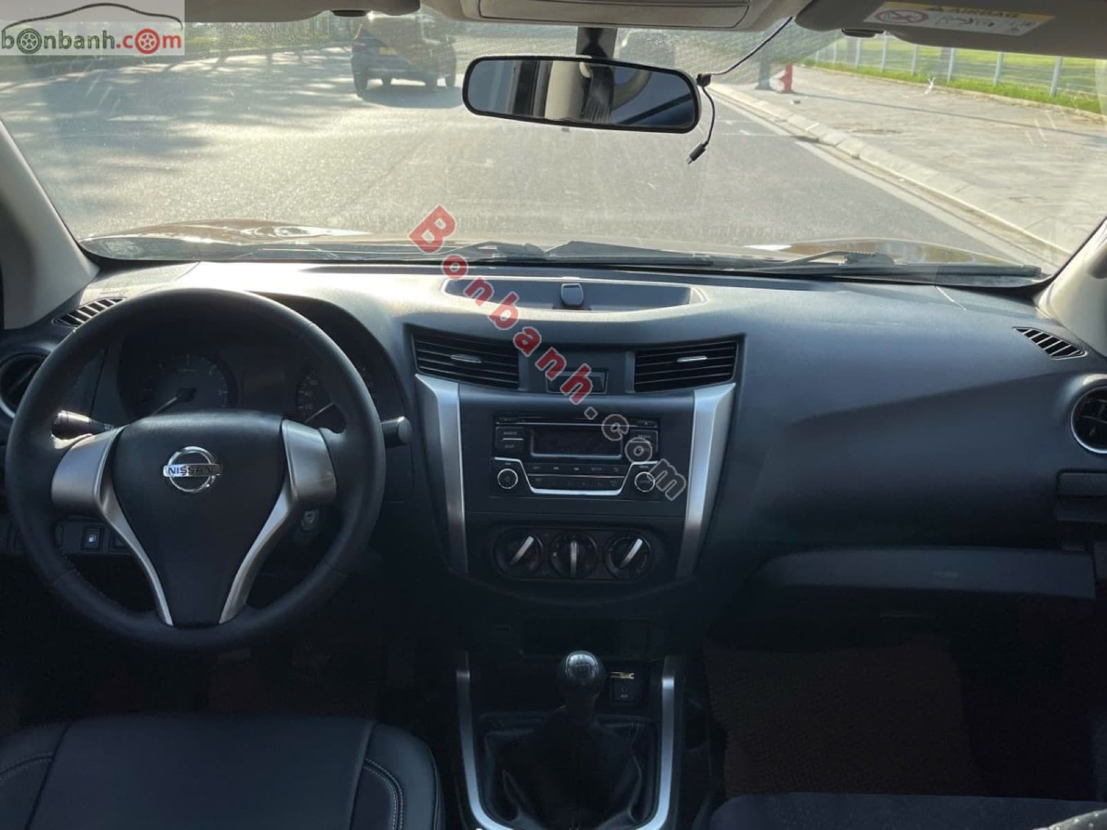2015 Nissan Navara E 2.5MT 2WD - ảnh nhỏ 6