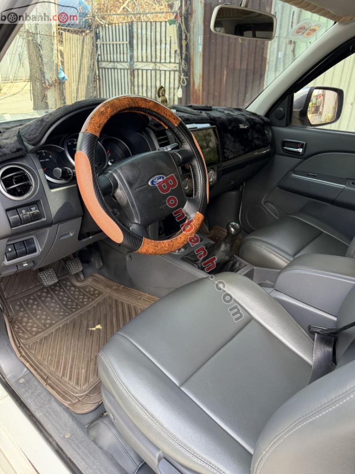2015 Ford Everest 2.5L 4x2 MT - ảnh nhỏ 8