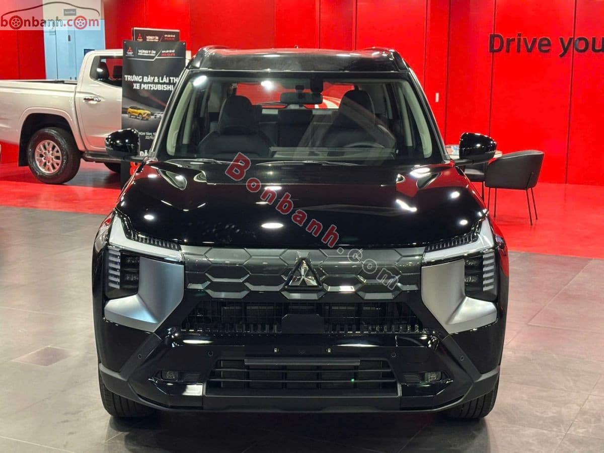 2026 Mitsubishi Destinator Premium