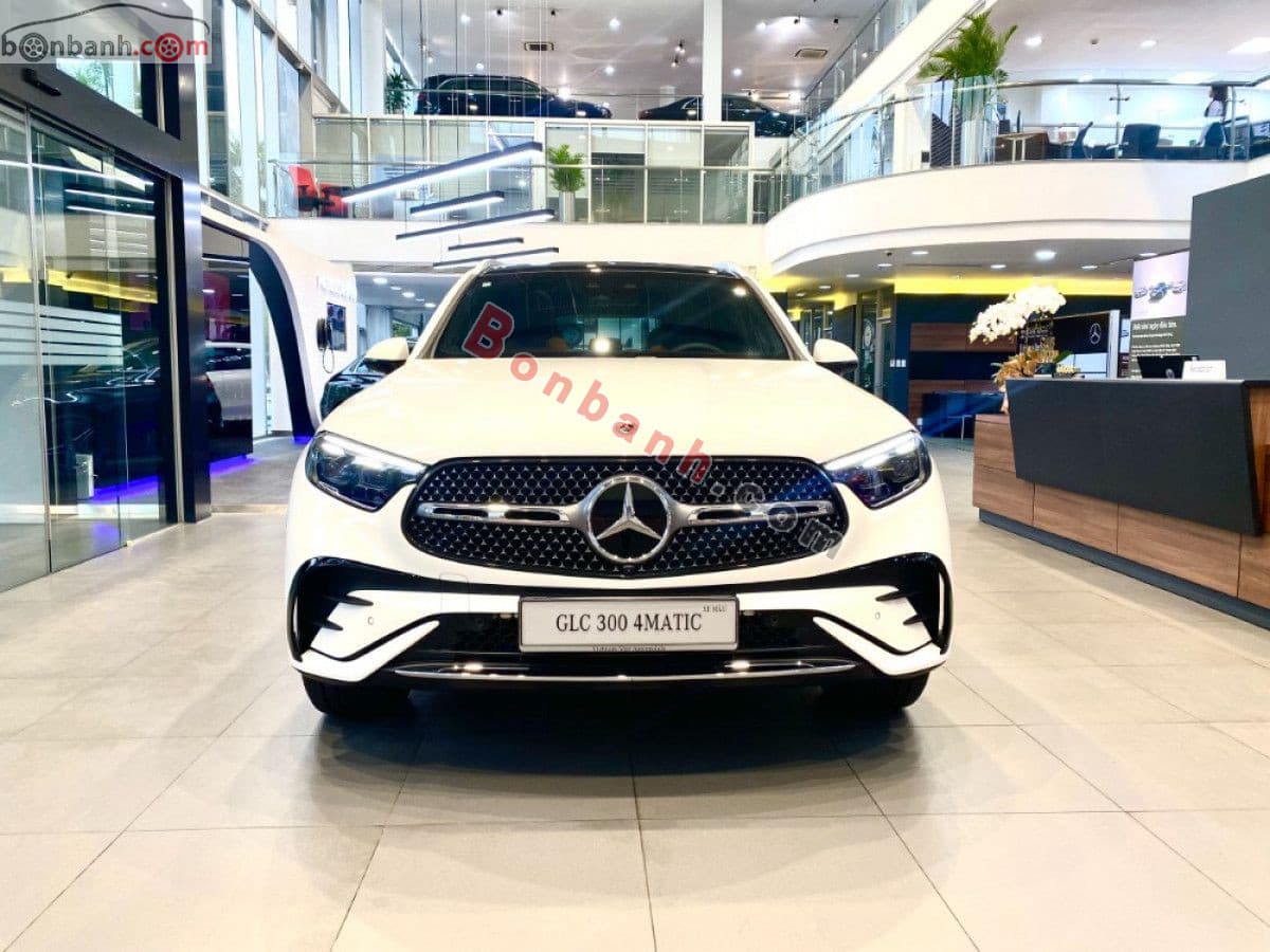 2025 Mercedes-Benz GLC 300 4Matic