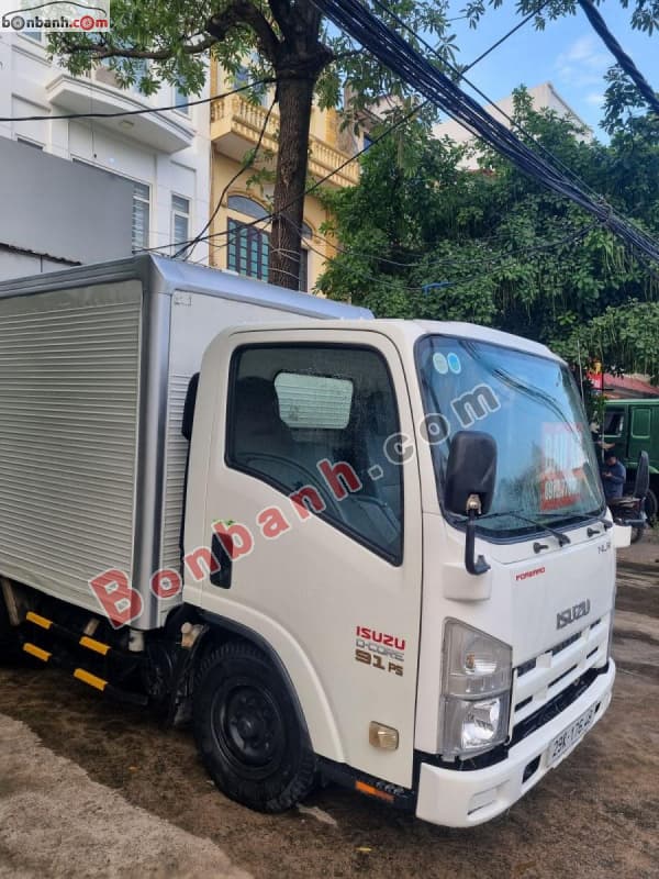 2010 Isuzu NLR