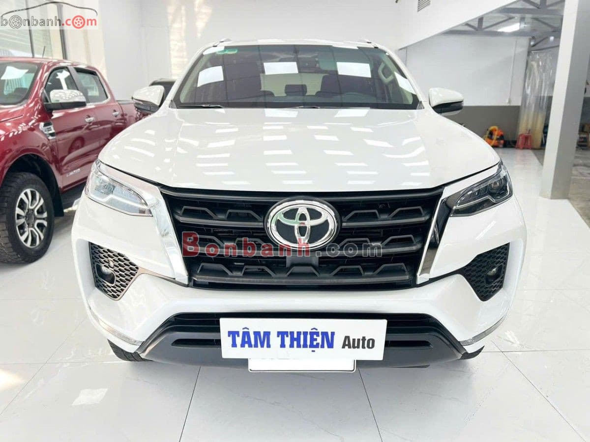 2022 Toyota Fortuner 2.4L 4x2 AT