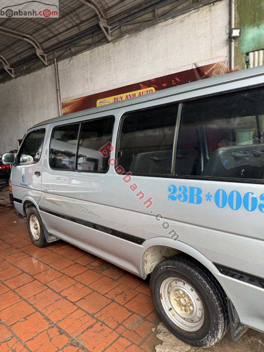 2001 Toyota Hiace 2.0