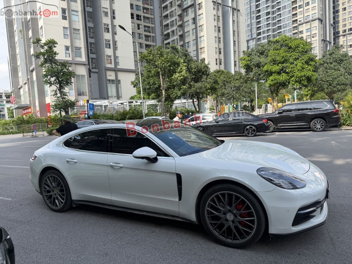 2018 Porsche Panamera 4 3.0 V6