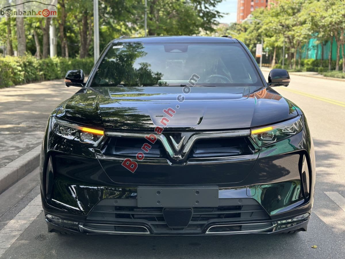 2024 VinFast VF9 Plus 7S