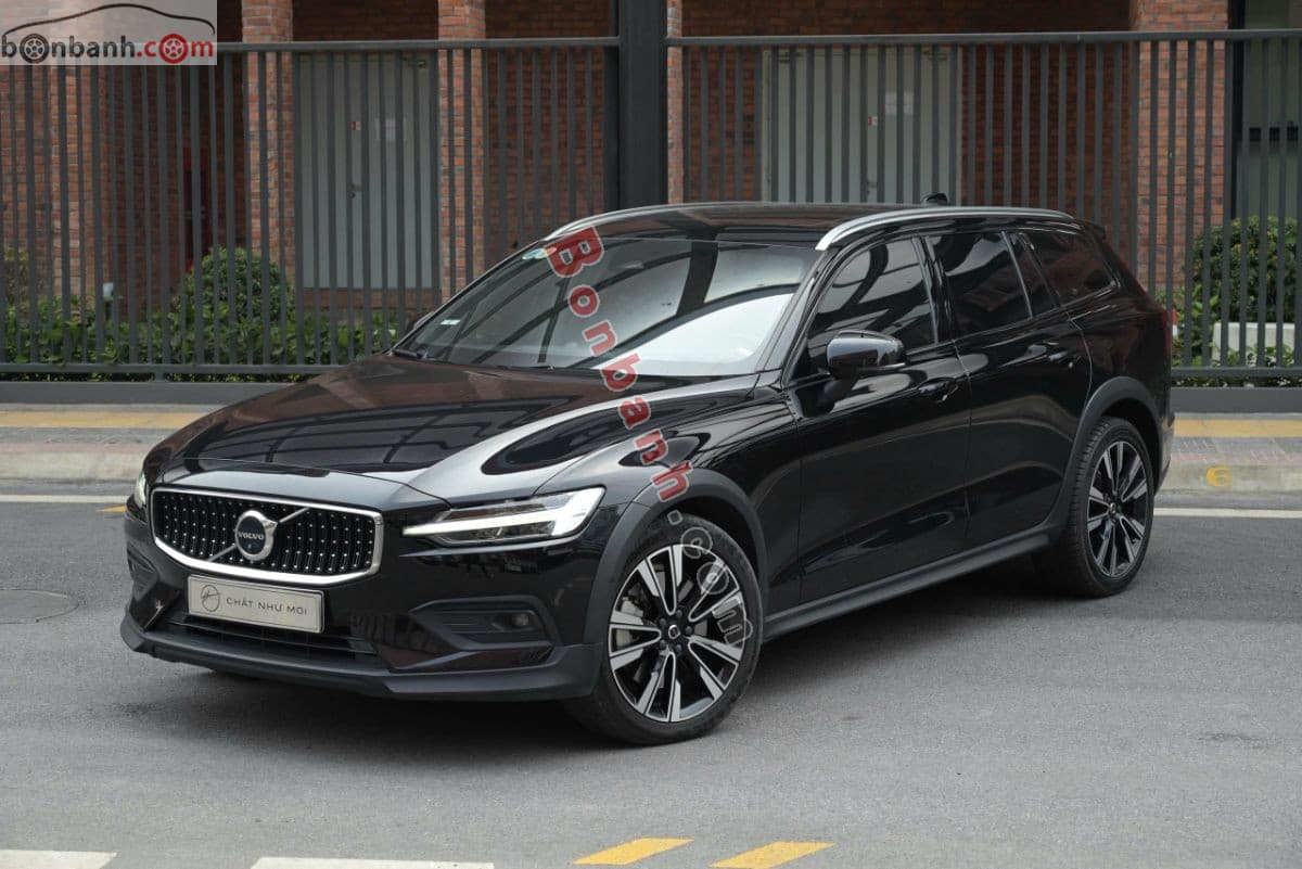 2022 Volvo V60 Cross Country B5 AWD
