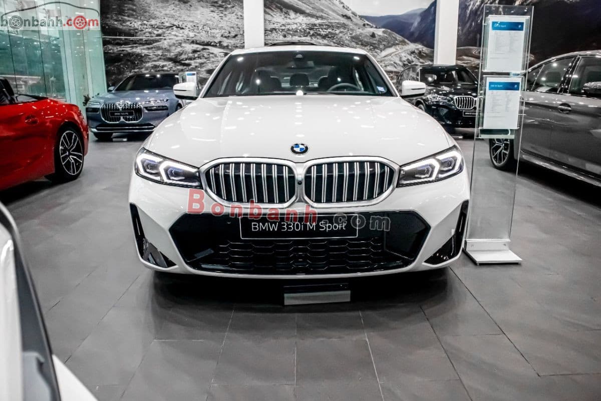 2025 BMW 3 Series 330i M Sport