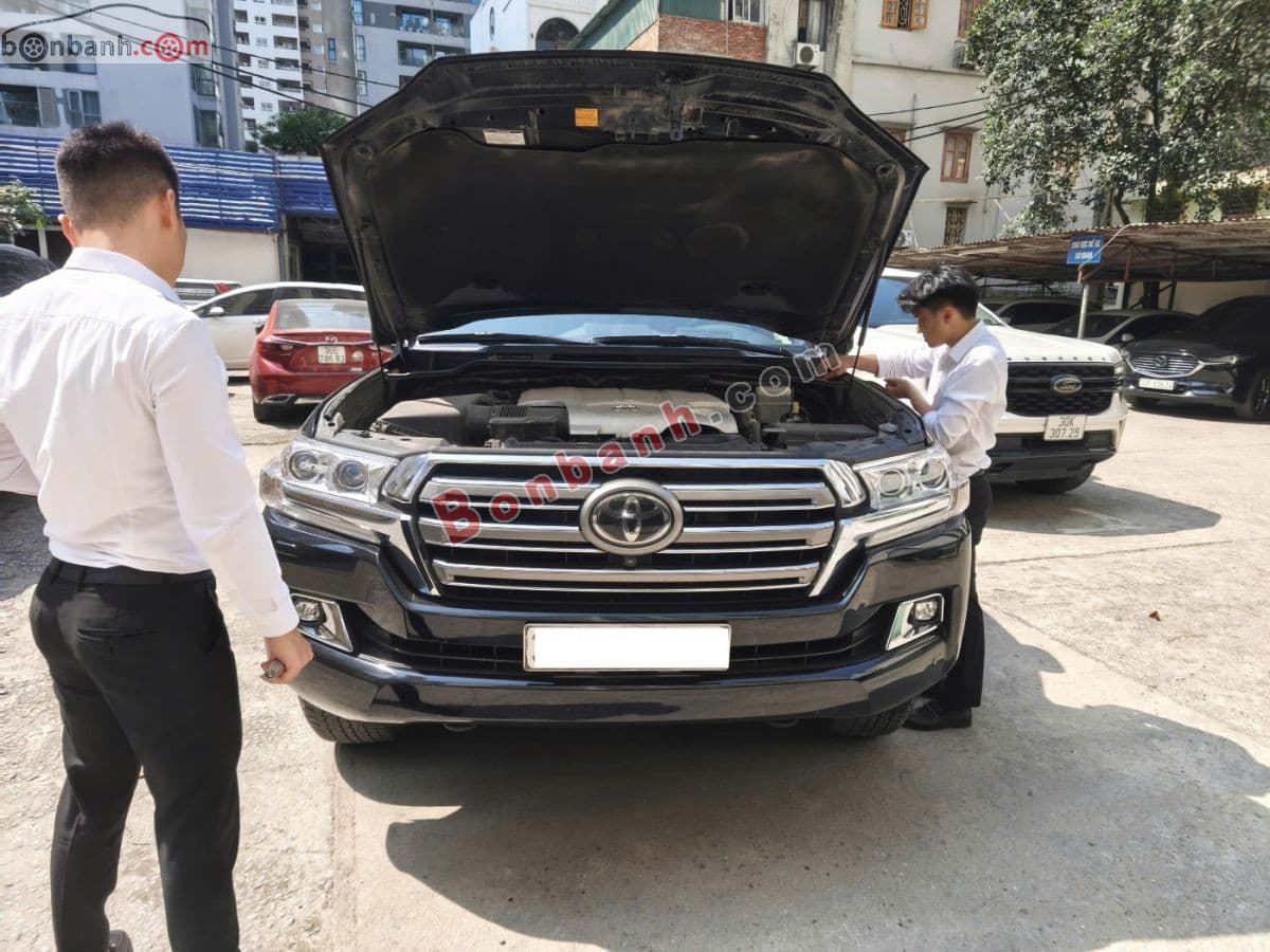 2016 Toyota Land Cruiser 5.7 V8