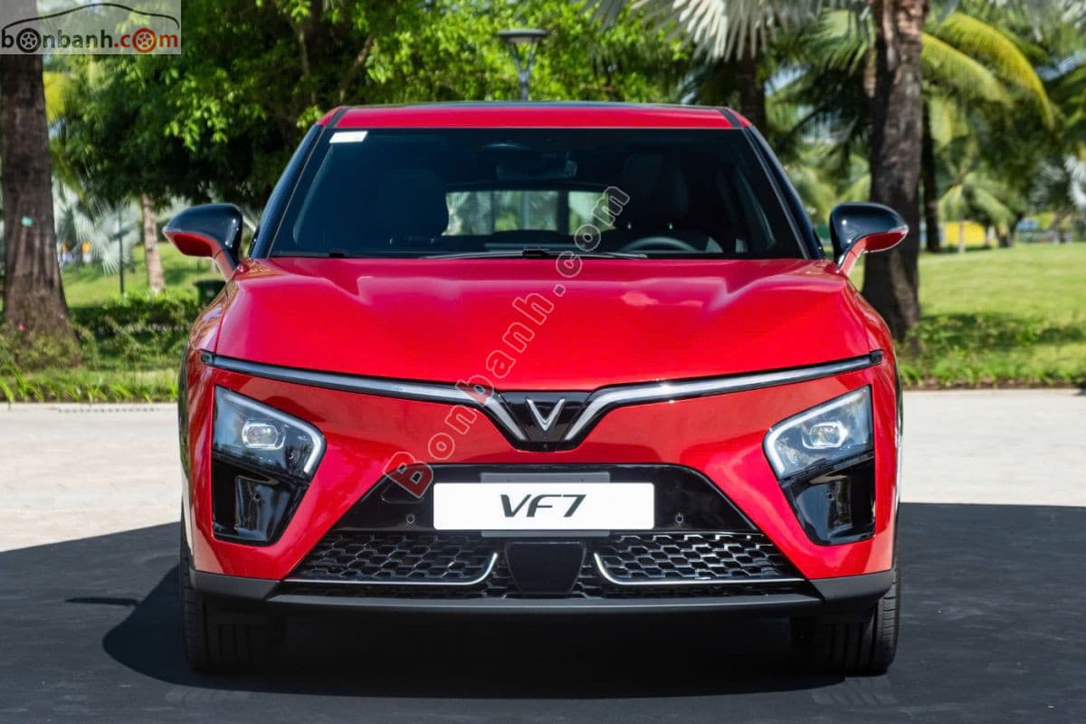 2026 VinFast VF7 Plus