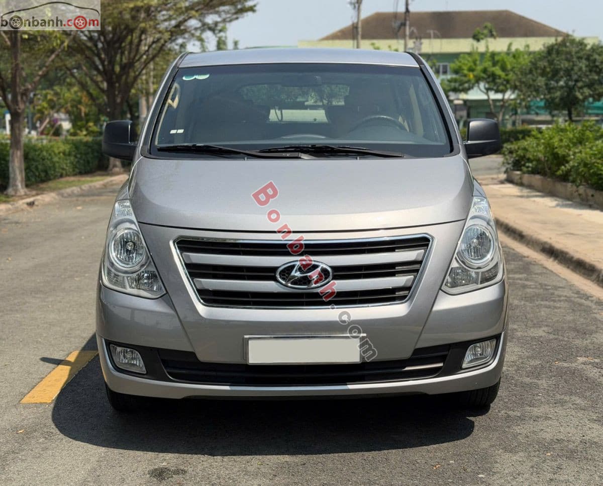 2017 Hyundai Grand Starex 2.5 MT - ảnh nhỏ 3