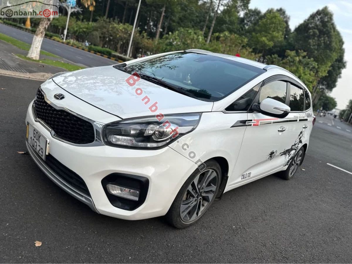 2018 Kia Rondo GAT
