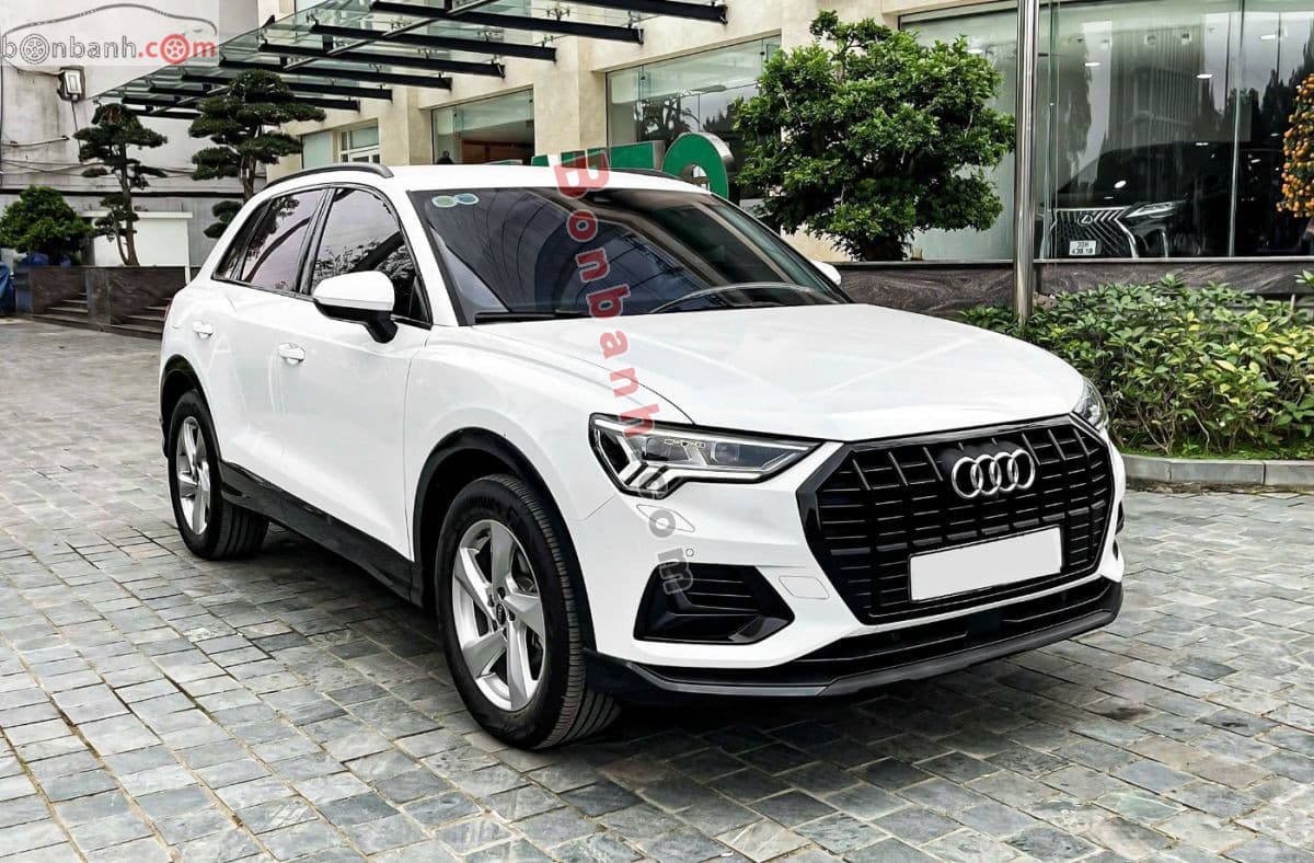 2024 Audi Q3 35 TFSI Advanced Black Edition