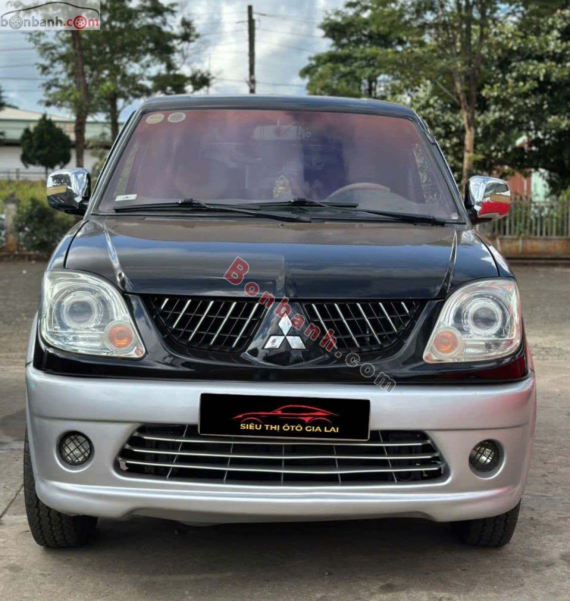 2004 Mitsubishi Jolie SS