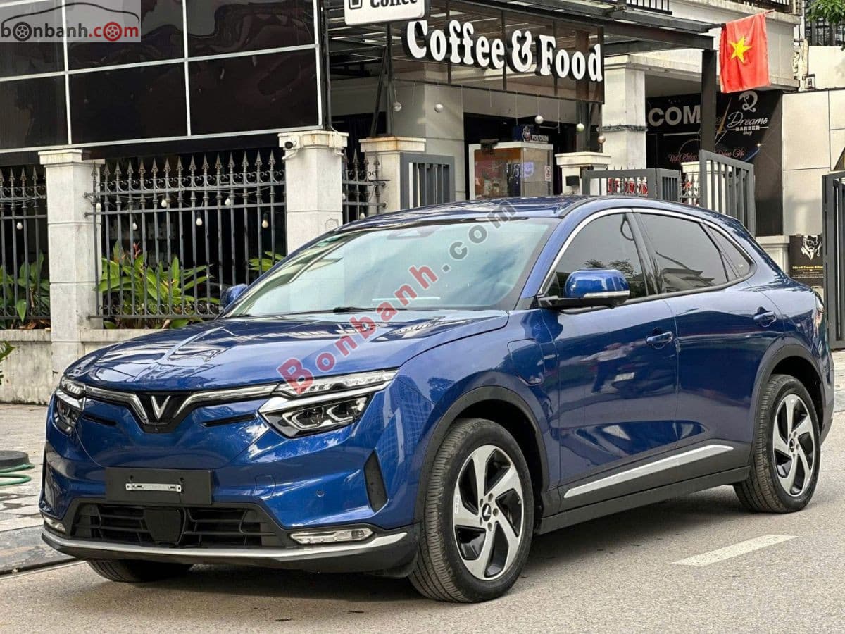 2023 VinFast VF8 Eco AWD