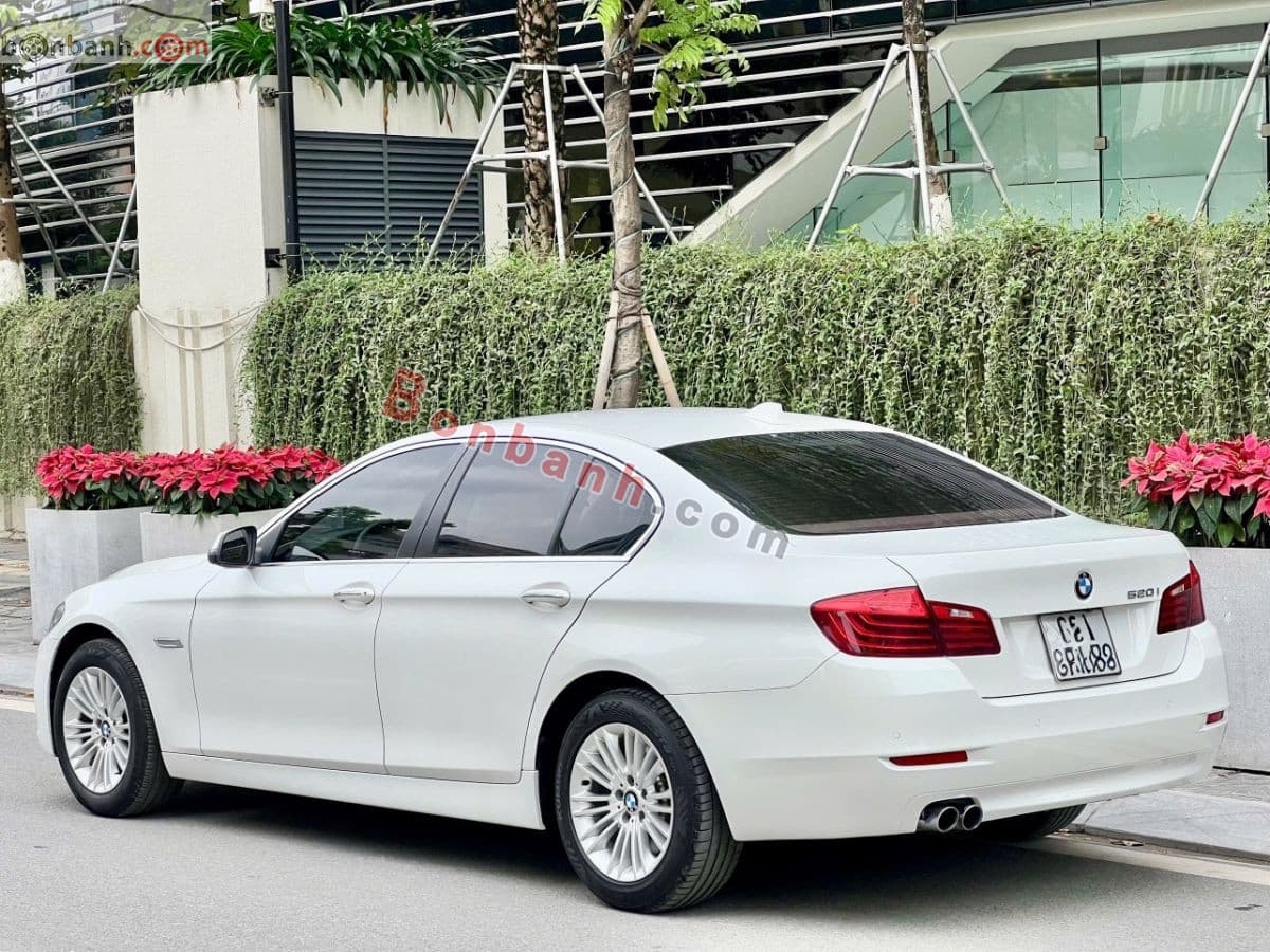2015 BMW 5 Series 520i - ảnh nhỏ 4