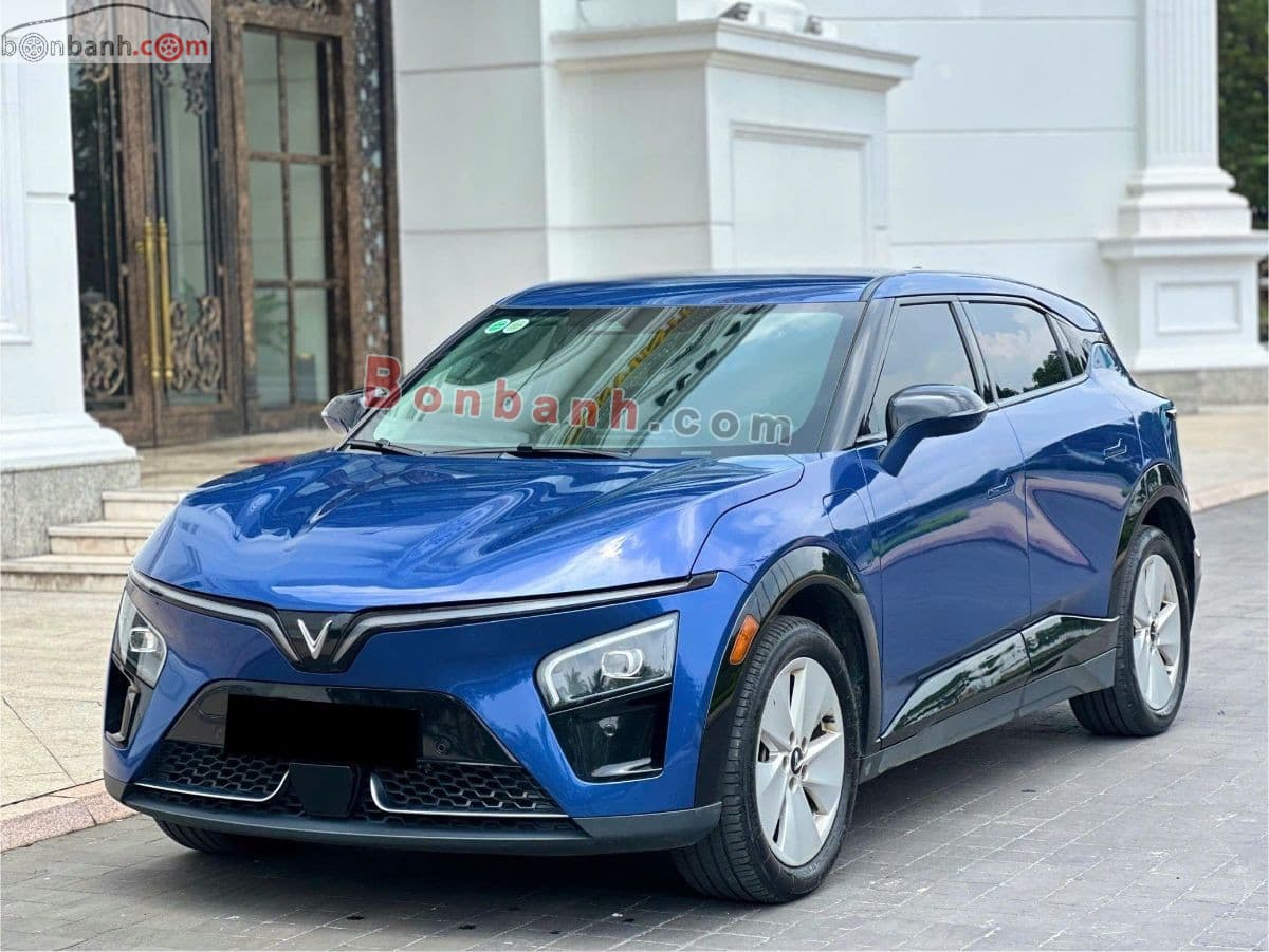 2024 VinFast VF7 S