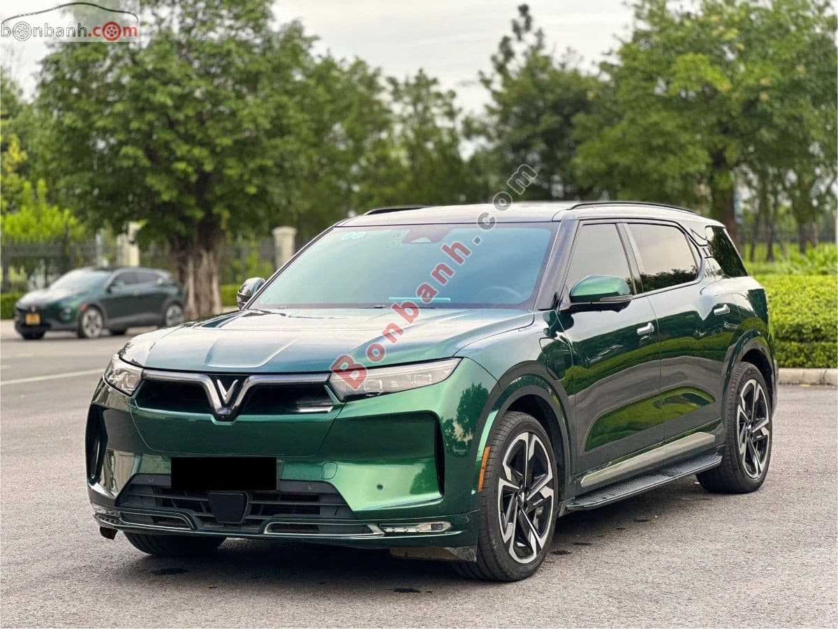 2024 VinFast VF9 Plus 7S