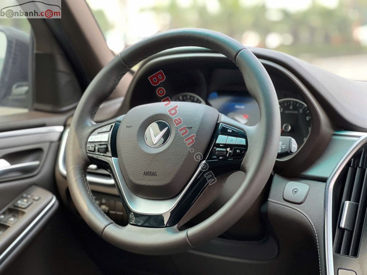 2019 VinFast Lux SA 2.0 Base 2.0 AT - ảnh nhỏ 10