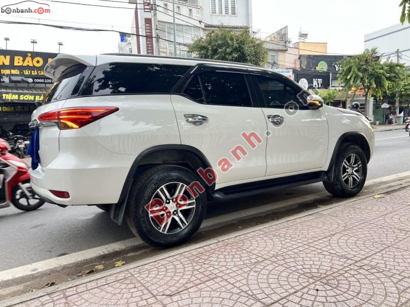 2020 Toyota Fortuner 2.4G 4x2 AT Legender