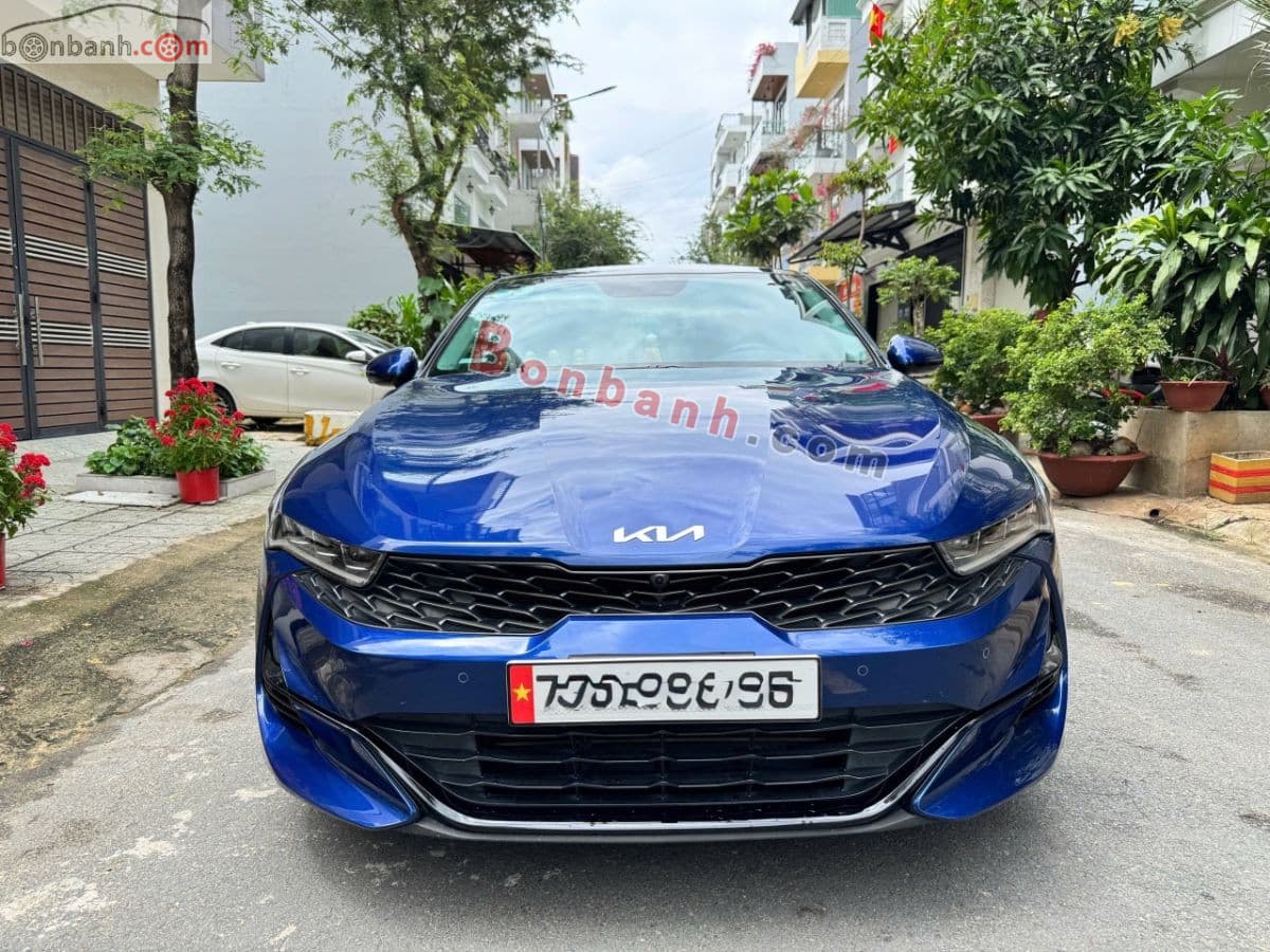 2022 Kia K5 Premium 2.0 AT - Image 1