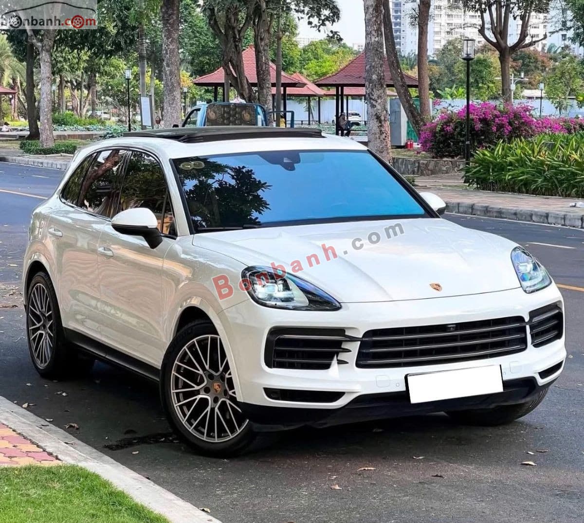 2022 Porsche Cayenne Coupe Platinum Edition