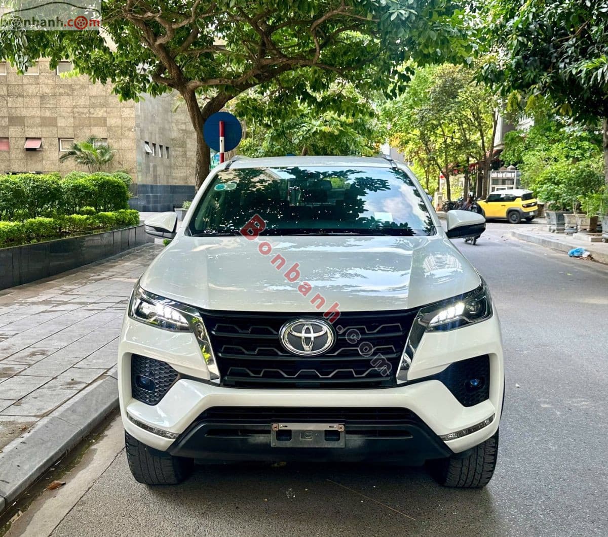 2023 Toyota Fortuner 2.4L 4x2 AT