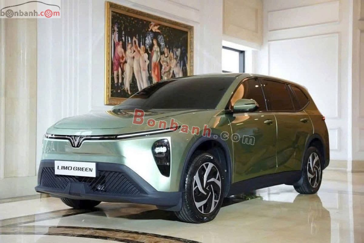 2026 VinFast Limo Green AT